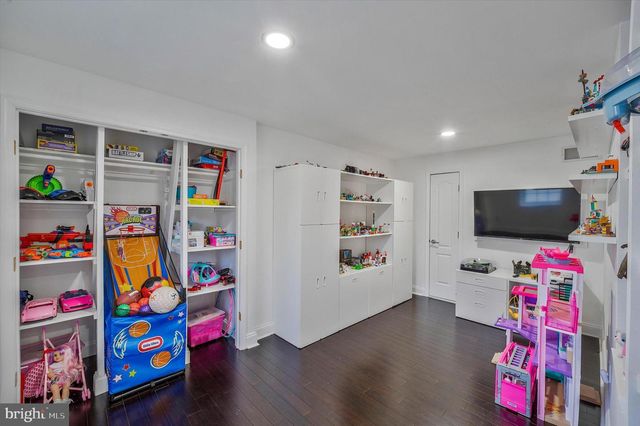 1628 GREAT FALLS ST, Mclean, VA 22101