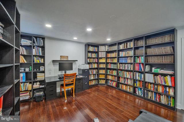 1628 GREAT FALLS ST, Mclean, VA 22101