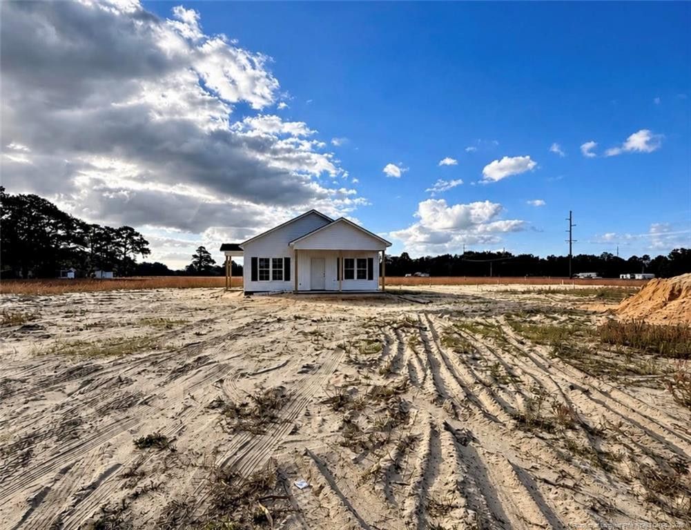 647 McLamb Road, Dunn, NC 28334