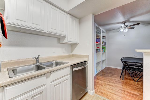 6001 Reims Road 301, Houston, TX 77036