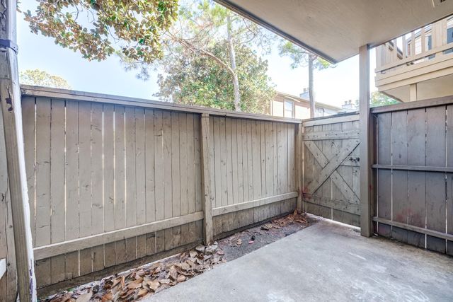 6001 Reims Road 301, Houston, TX 77036