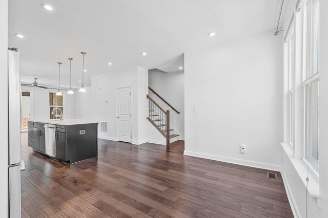 43509 APPLE ORCHARD SQ, Ashburn, VA 20148