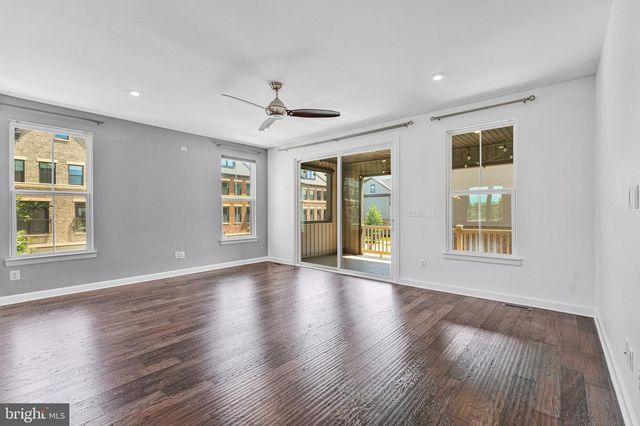 43509 APPLE ORCHARD SQ, Ashburn, VA 20148