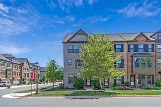 43509 APPLE ORCHARD SQ, Ashburn, VA 20148
