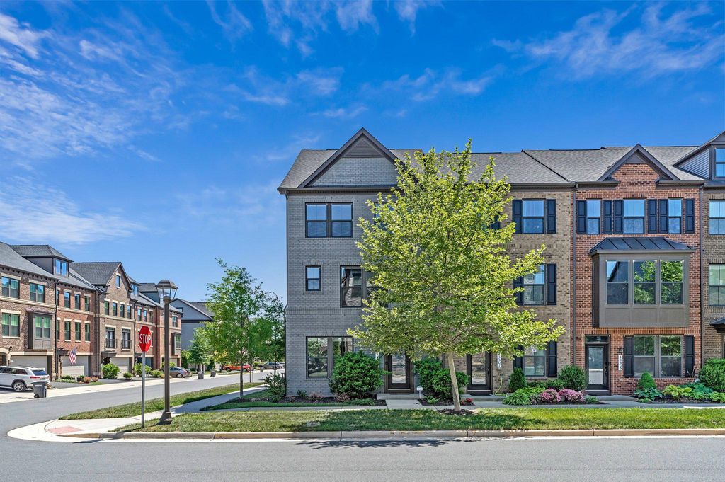43509 APPLE ORCHARD SQ, Ashburn, VA 20148