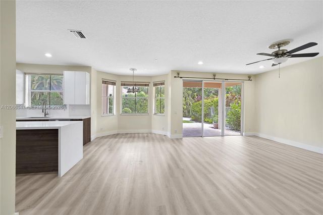 4312 Laurel Ridge Circle, Weston, FL 33331
