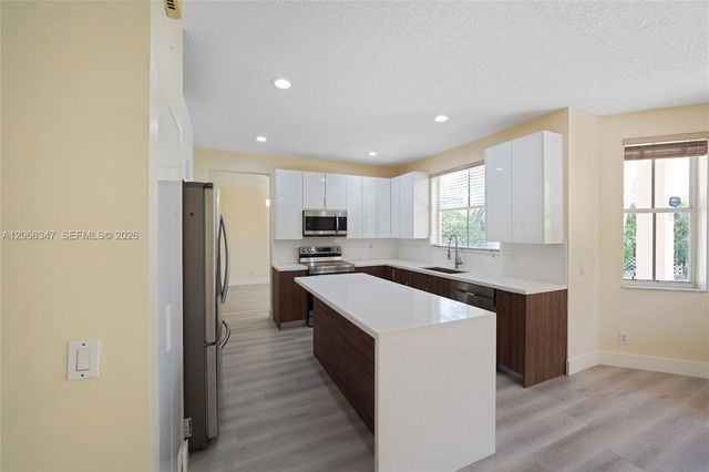 4312 Laurel Ridge Circle, Weston, FL 33331