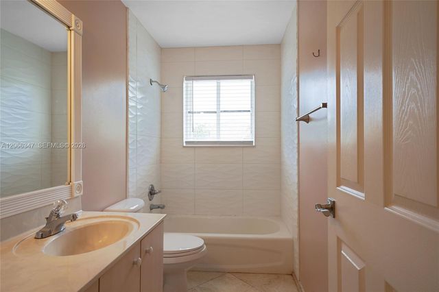 4312 Laurel Ridge Circle, Weston, FL 33331