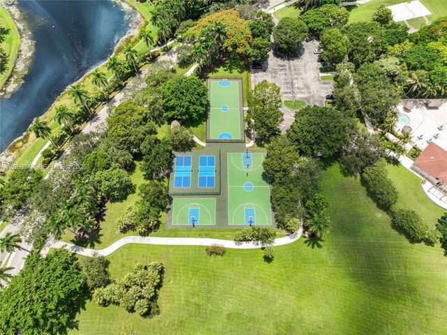 4312 Laurel Ridge Circle, Weston, FL 33331