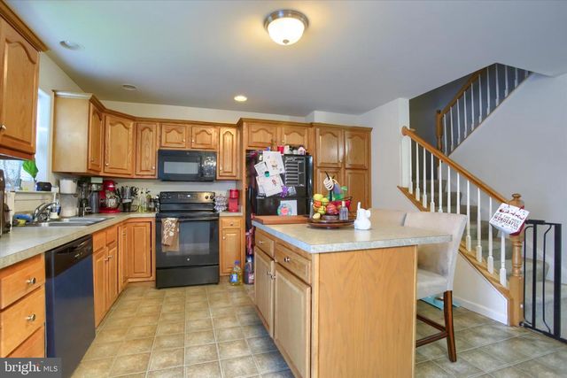 6343 MERCURY DR, Mechanicsburg, PA 17050
