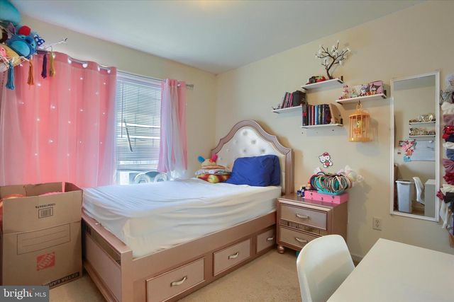 6343 MERCURY DR, Mechanicsburg, PA 17050