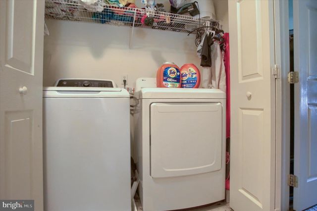 6343 MERCURY DR, Mechanicsburg, PA 17050