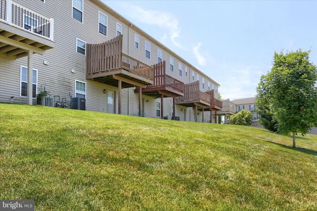 6343 MERCURY DR, Mechanicsburg, PA 17050