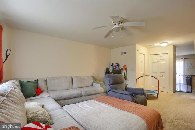 6343 MERCURY DR, Mechanicsburg, PA 17050