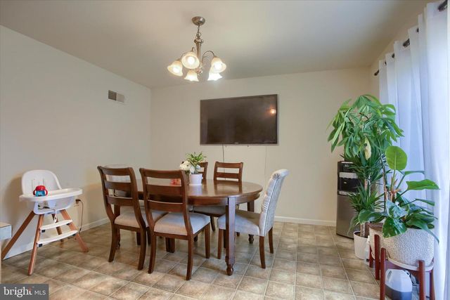 6343 MERCURY DR, Mechanicsburg, PA 17050