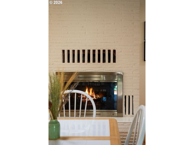 6167 Sw MILES Ct, Portland, OR 97219