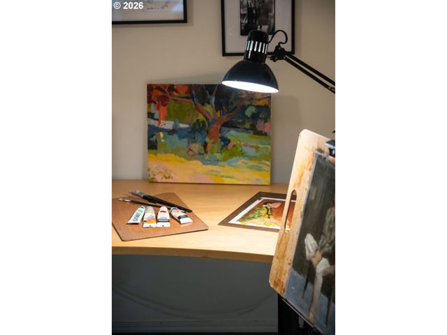 6167 Sw MILES Ct, Portland, OR 97219