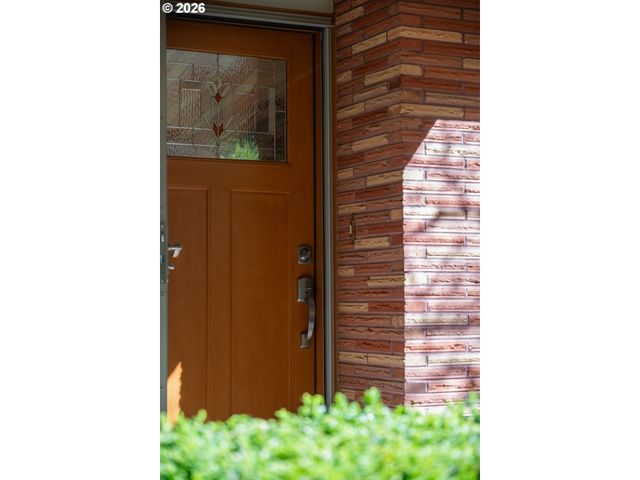 6167 Sw MILES Ct, Portland, OR 97219