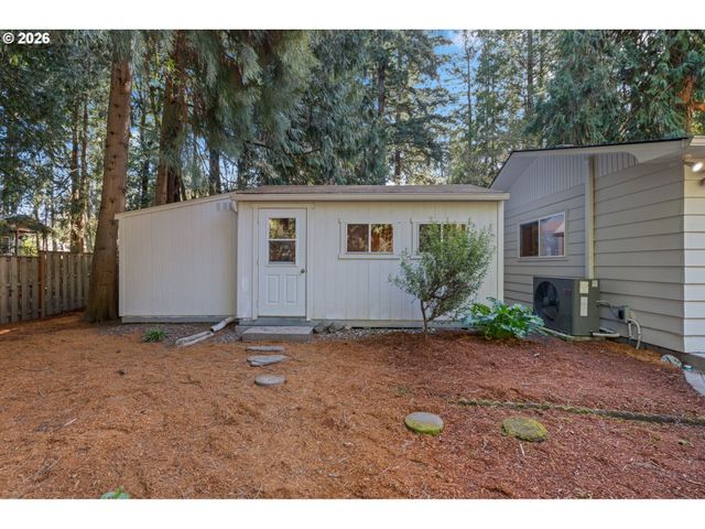 6167 Sw MILES Ct, Portland, OR 97219