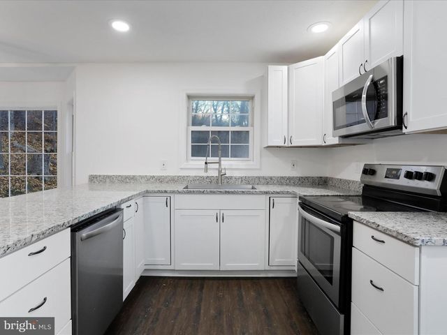 689 WINDY WAY, Front Royal, VA 22630
