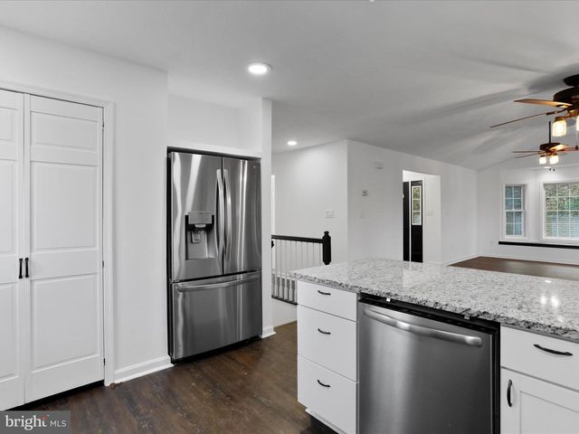 689 WINDY WAY, Front Royal, VA 22630