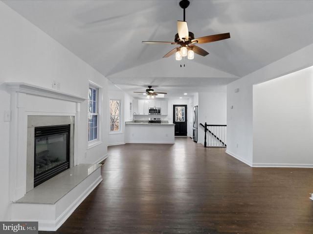 689 WINDY WAY, Front Royal, VA 22630