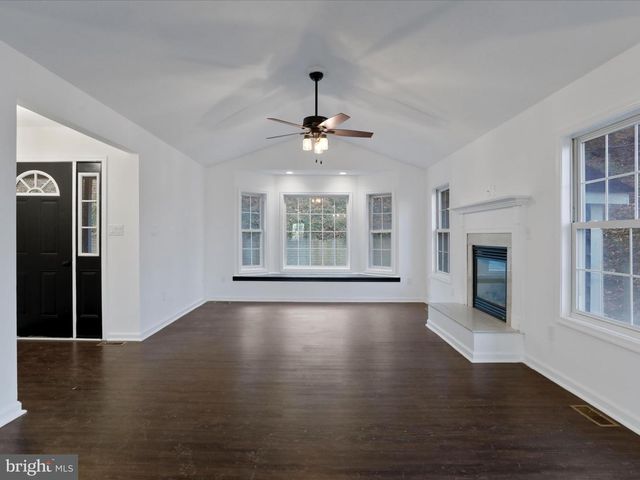 689 WINDY WAY, Front Royal, VA 22630