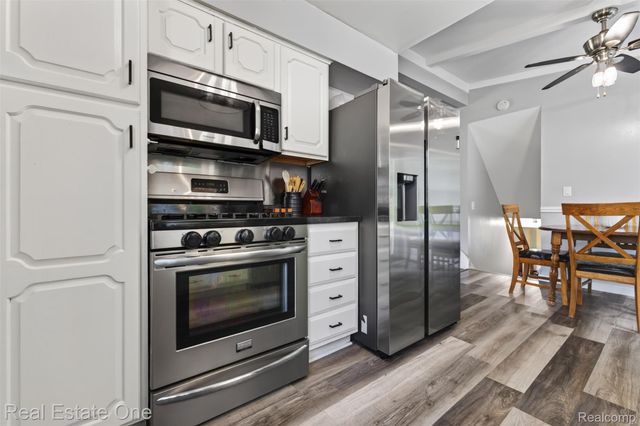 2351 Cheryl Ann Drive, Burton, MI 48519