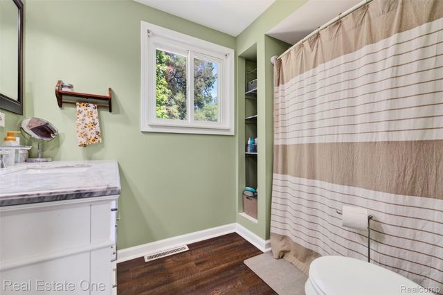 2351 Cheryl Ann Drive, Burton, MI 48519
