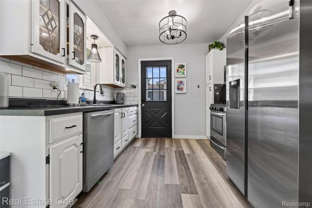 2351 Cheryl Ann Drive, Burton, MI 48519