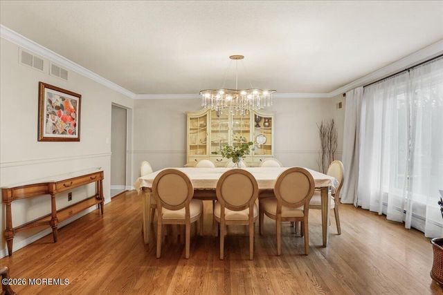 15 Country Lane, Manalapan, NJ 07726