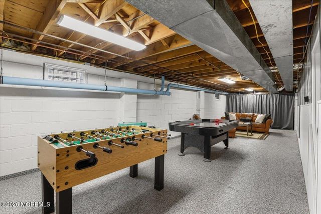 15 Country Lane, Manalapan, NJ 07726