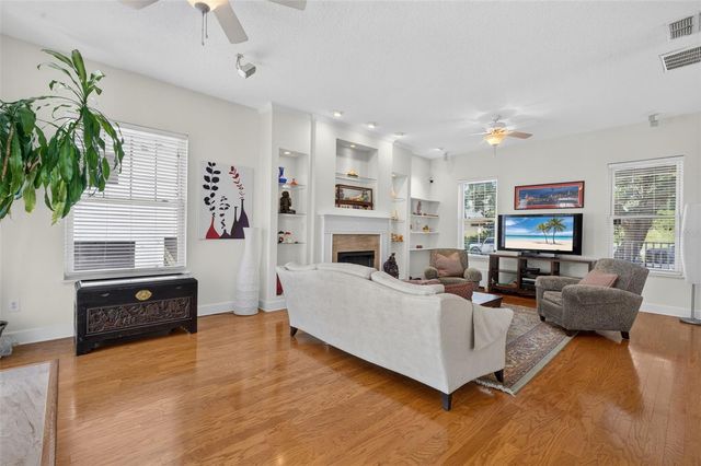 208 W ROSS AVENUE, Tampa, FL 33602
