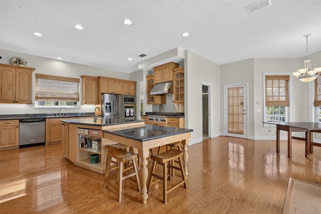 208 W ROSS AVENUE, Tampa, FL 33602