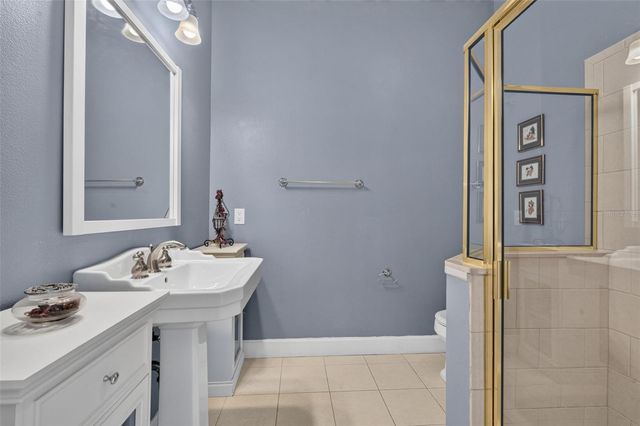 208 W ROSS AVENUE, Tampa, FL 33602