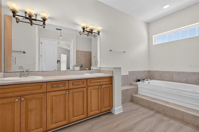 208 W ROSS AVENUE, Tampa, FL 33602