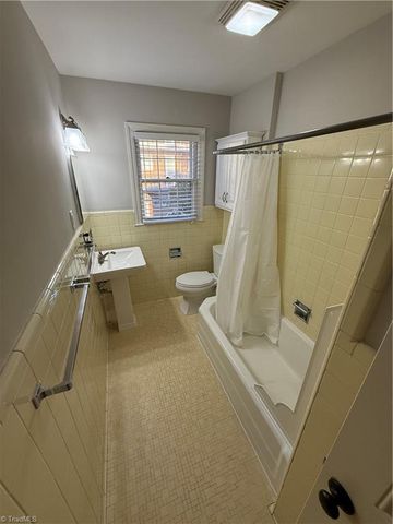 2030 Craig Street 4, Winston-salem, NC 27103