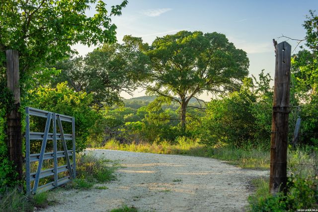 190-A Richter Road, Boerne, TX 78006