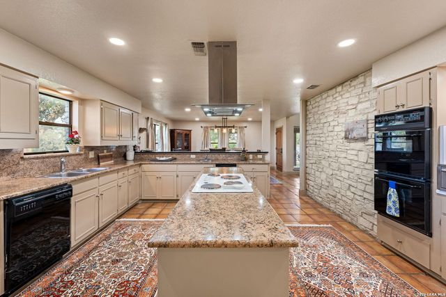 190-A Richter Road, Boerne, TX 78006