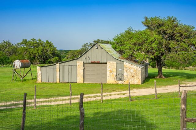 190-A Richter Road, Boerne, TX 78006