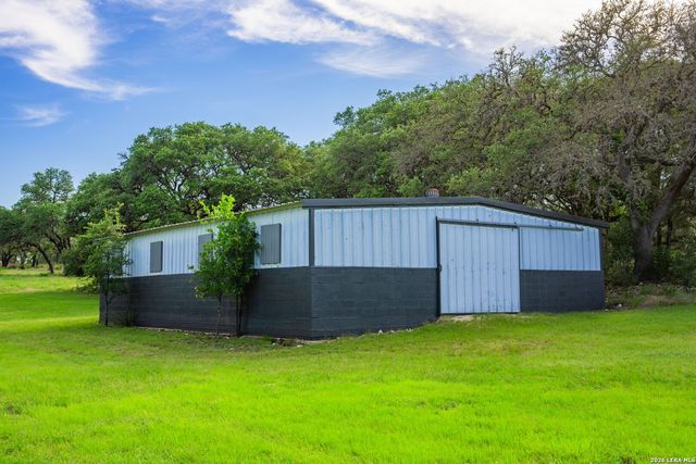 190-A Richter Road, Boerne, TX 78006