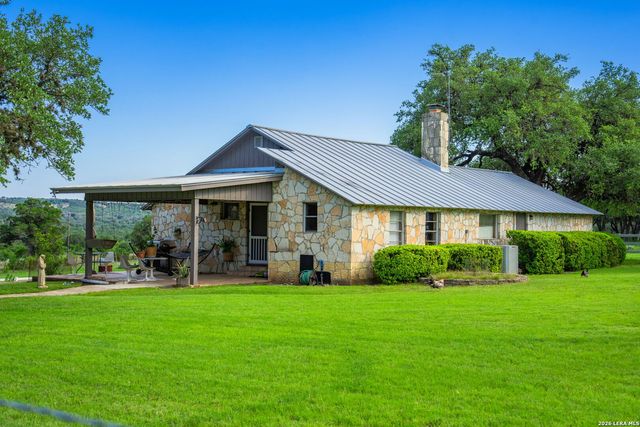 190-A Richter Road, Boerne, TX 78006