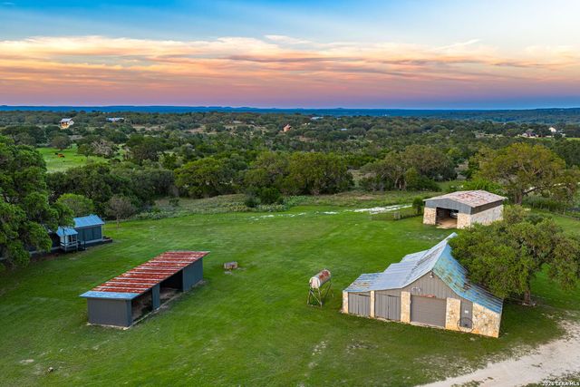 190-A Richter Road, Boerne, TX 78006