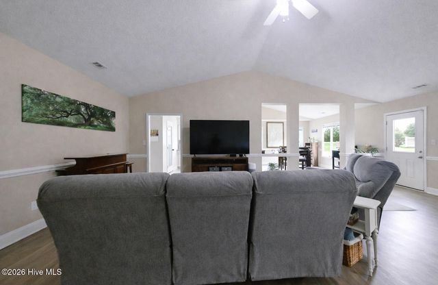 107 Newhan Lane, Jacksonville, NC 28546