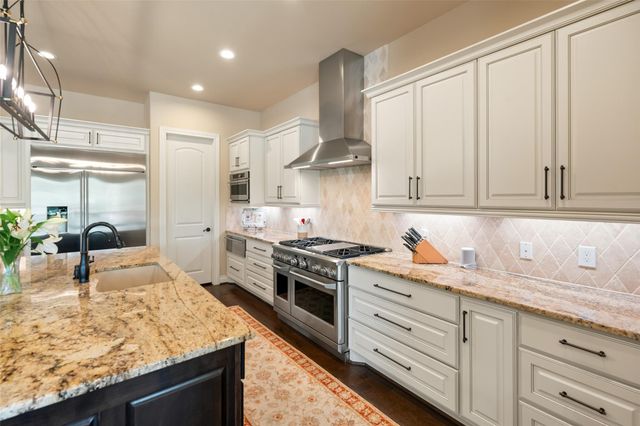 9108 Ridgelake Court, Montgomery, TX 77316