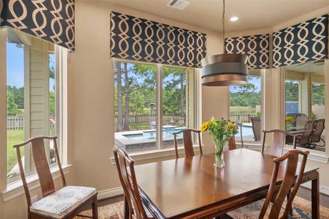 9108 Ridgelake Court, Montgomery, TX 77316