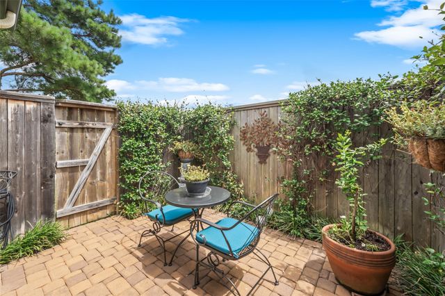 9108 Ridgelake Court, Montgomery, TX 77316
