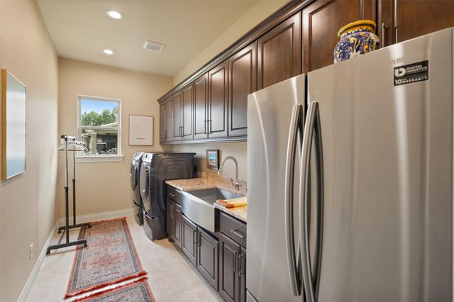 9108 Ridgelake Court, Montgomery, TX 77316