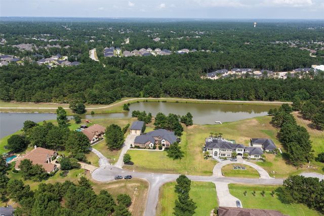 9108 Ridgelake Court, Montgomery, TX 77316