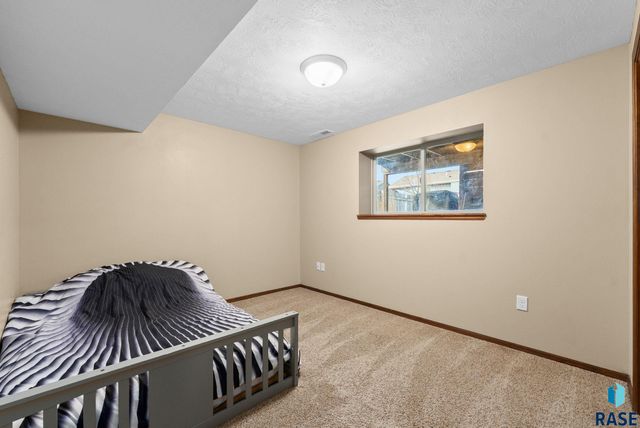 4717 S Wassom Ave Avenue, Sioux Falls, SD 57106